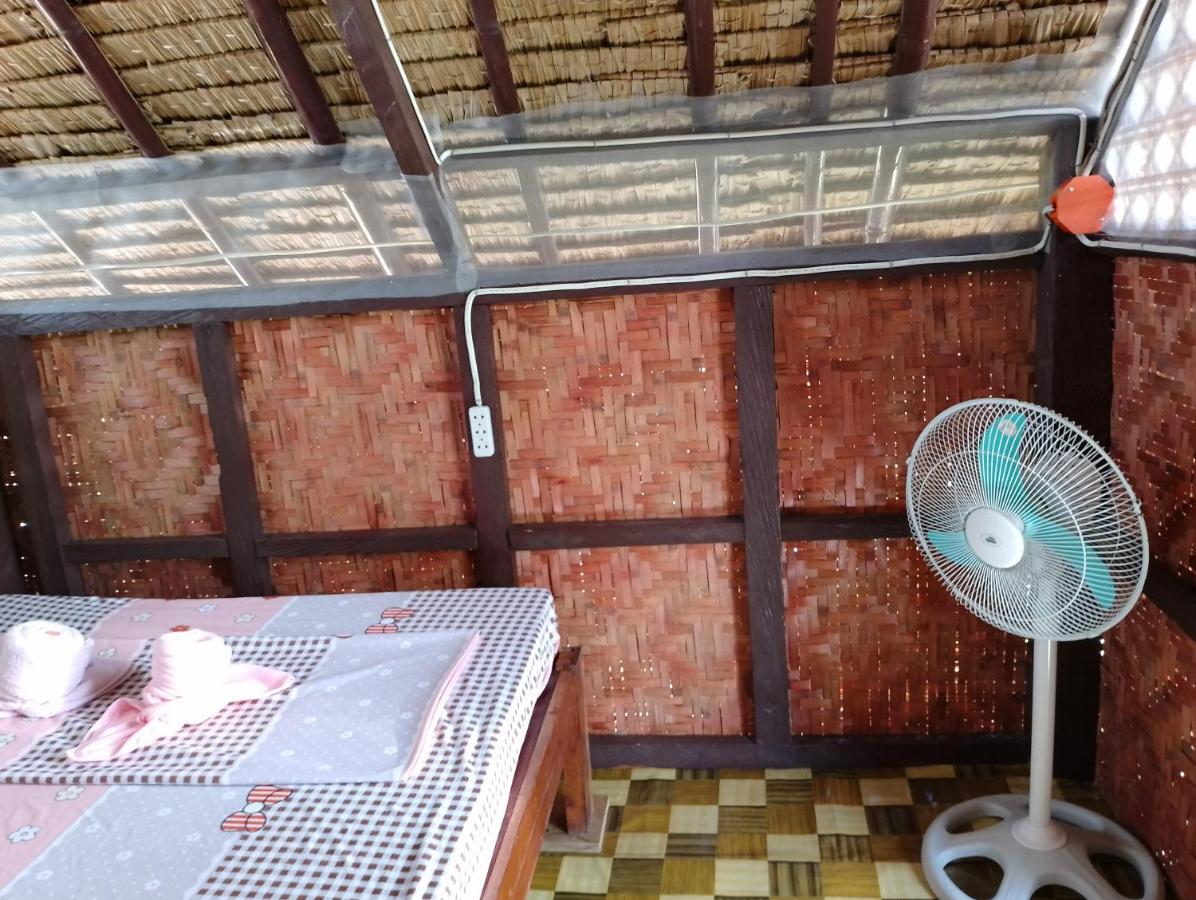 Lhoyjean Garden Hostel Batuan Екстер'єр фото