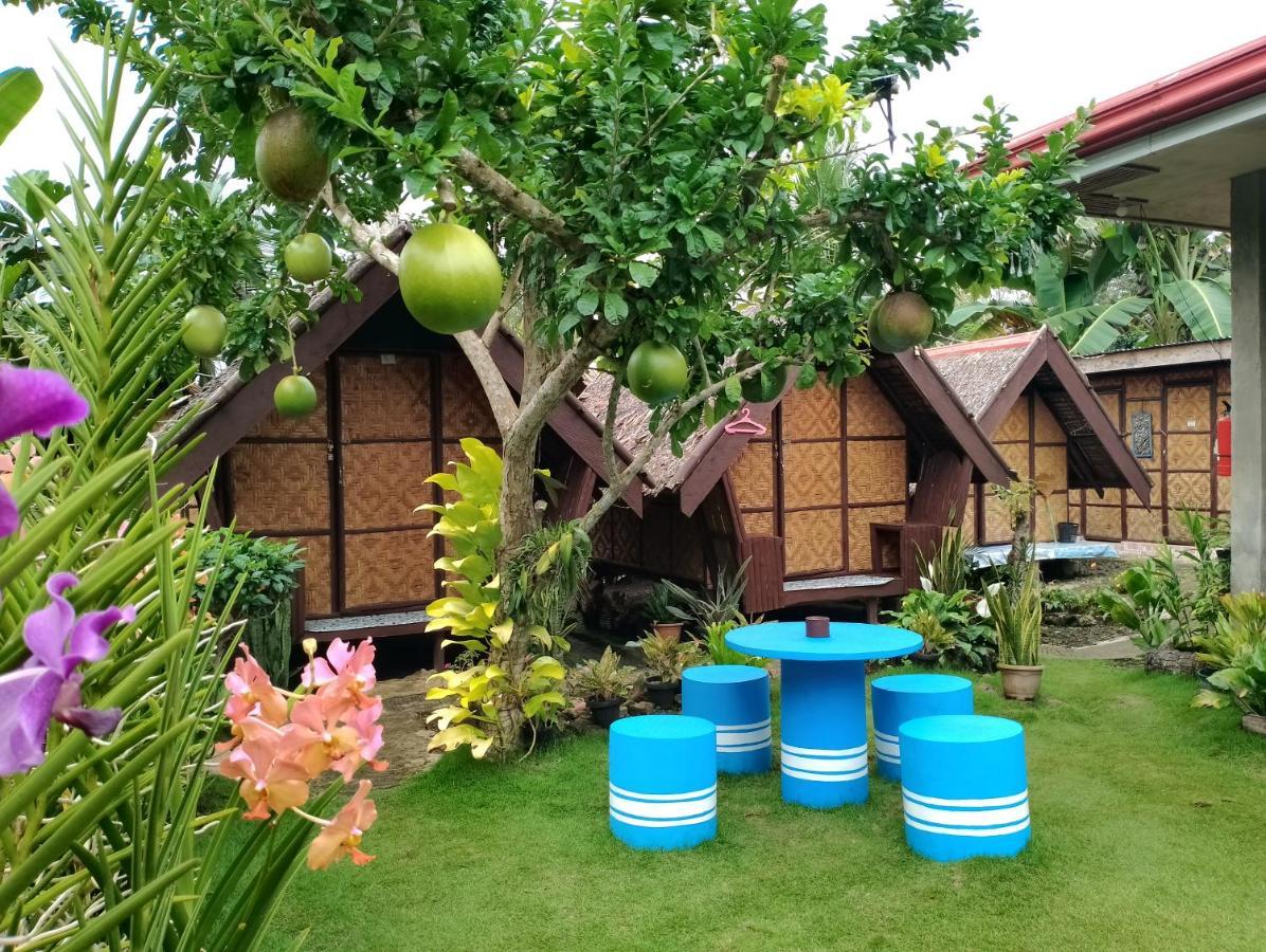 Lhoyjean Garden Hostel Batuan Екстер'єр фото